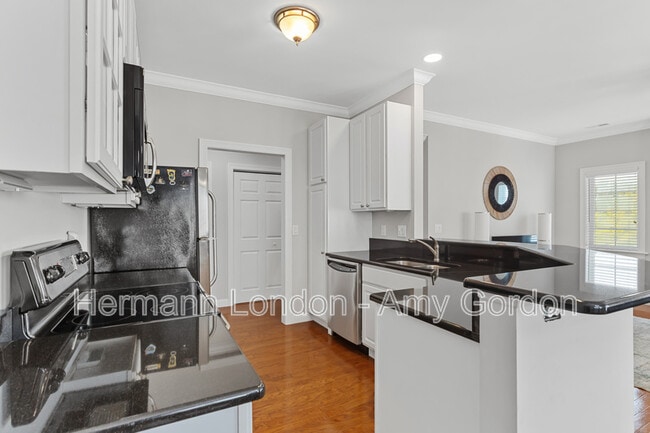 Building Photo - 751 Windberry Ct