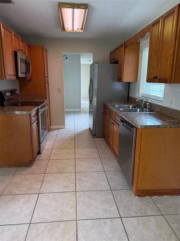 Building Photo - 1025 Kelly Creek Cir