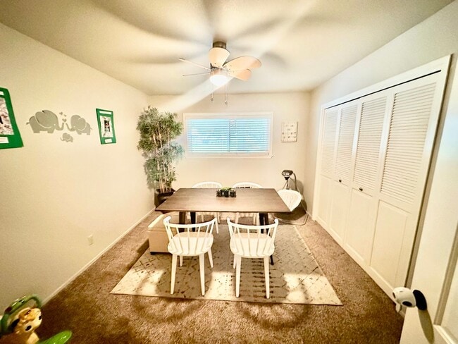 Building Photo - Gorgeous 4/3 Country Estate with 2000sf Barn