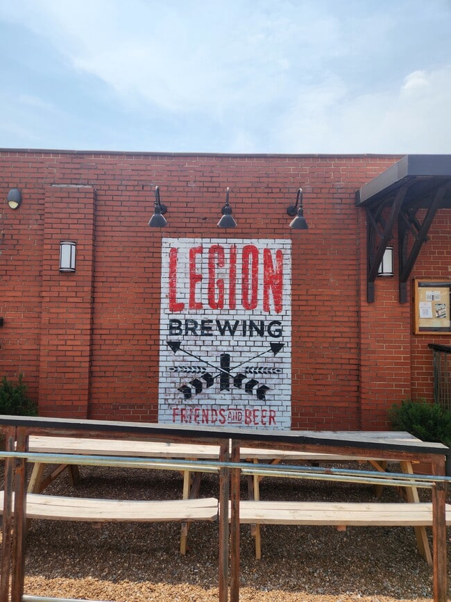 Building Photo - 1415 Hamorton Pl