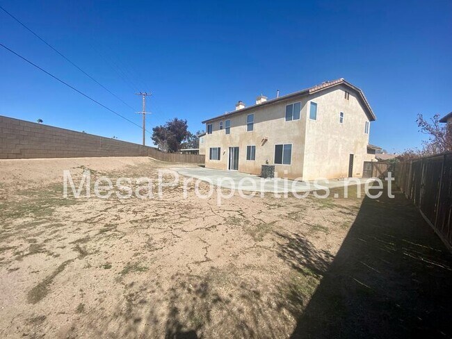 Building Photo - 13323 Somerset St