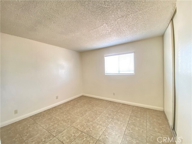 Building Photo - 15129 Elm Ct