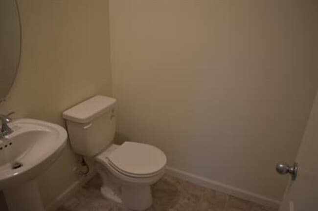 Building Photo - 4230 Freemark Ave