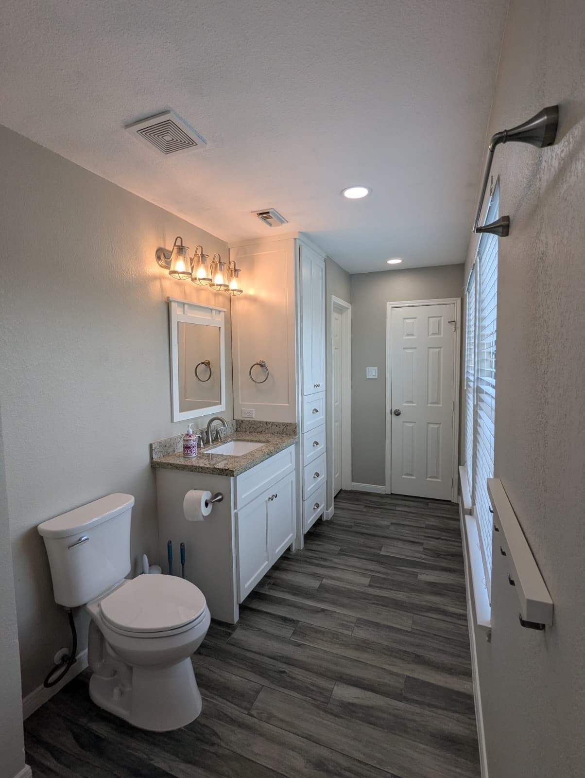 Building Photo - 15406 Lynford Crest Dr