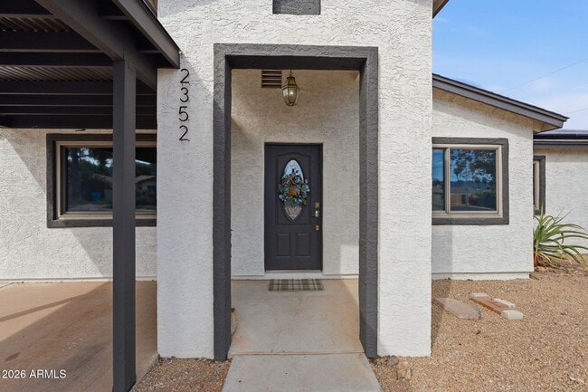 Building Photo - 2352 E Delgado St