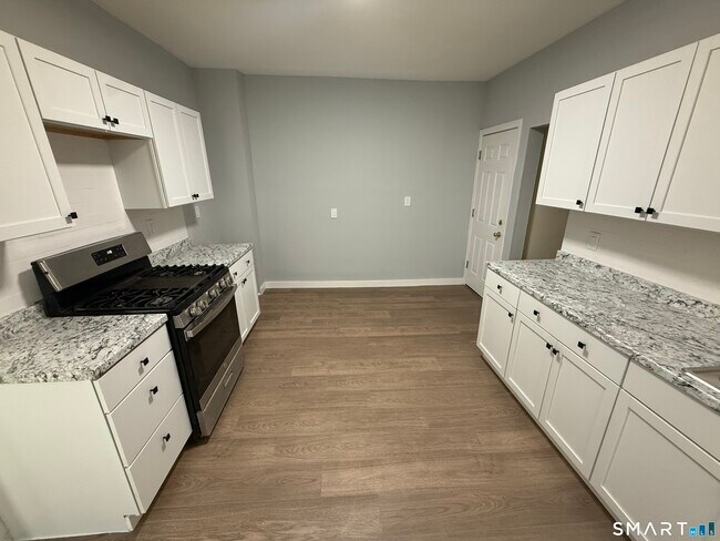 Building Photo - 51 Gilbert St