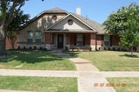 Building Photo - 9638 Castlerock Tr