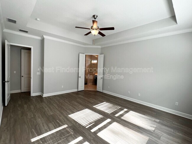 Building Photo - 121 Oxford Estates Way