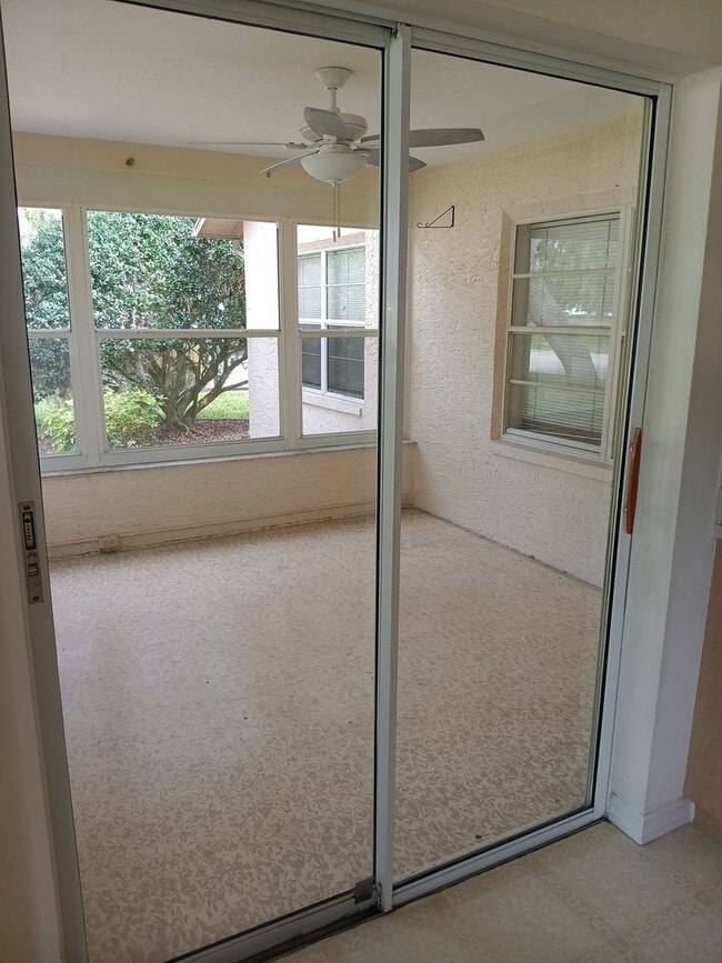 Building Photo - 2 bedroom 2 bathroom Large House for rent ...