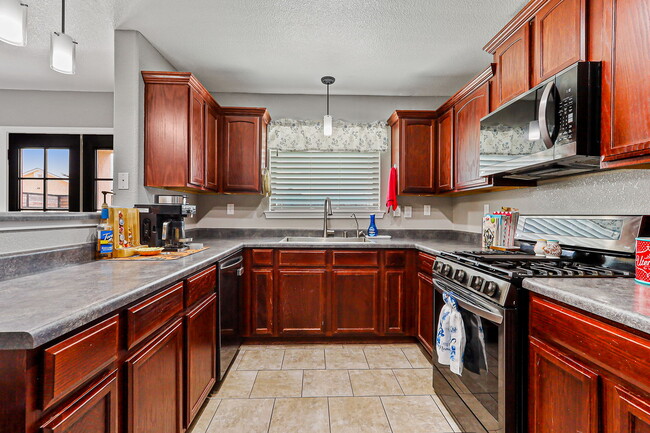 Building Photo - 12012 Copper Hill Pl