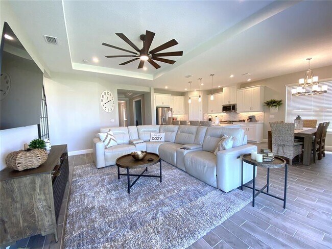 Building Photo - 4520 CRESTPOINT Wy
