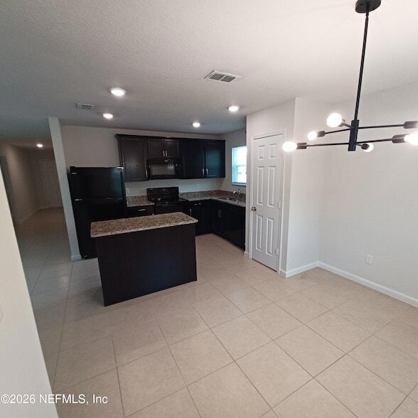 Building Photo - 8684 Lake George Cir W
