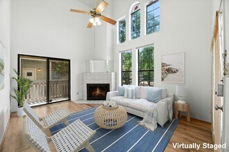 Building Photo - FABULOUS walkable/bikeable 3BR with parkin...