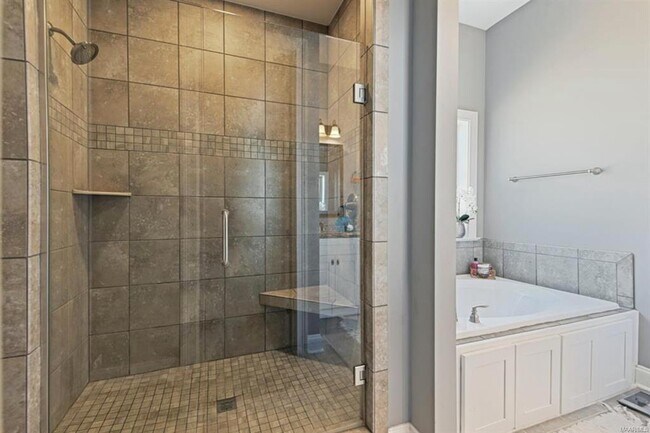 Building Photo - 184 Houston St