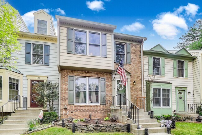 Building Photo - COMINGS SOON - Beautifully Updated Winchester-Built Townhome Backing to Serene Parkland.