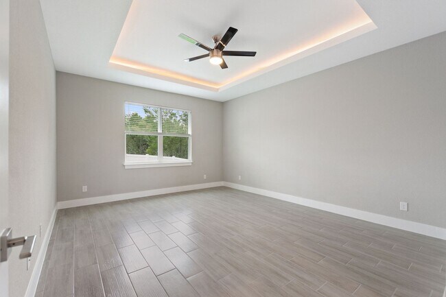 Building Photo - 360 Hibiscus Dr