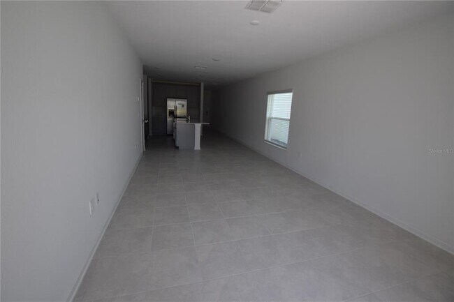Building Photo - 2839 Armstrong Ave