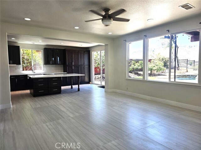 Building Photo - 17127 Carrotwood Dr