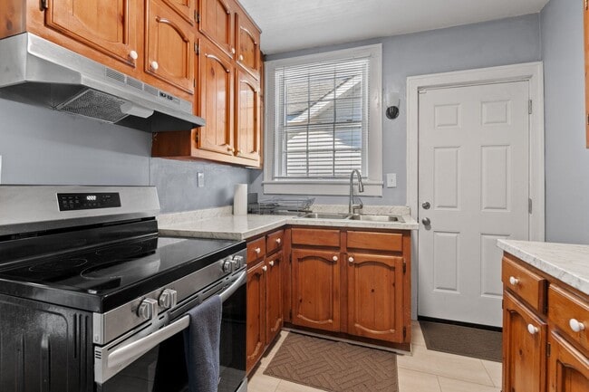 Building Photo - Call Sabrina Thomas' Office at 757-767-076...