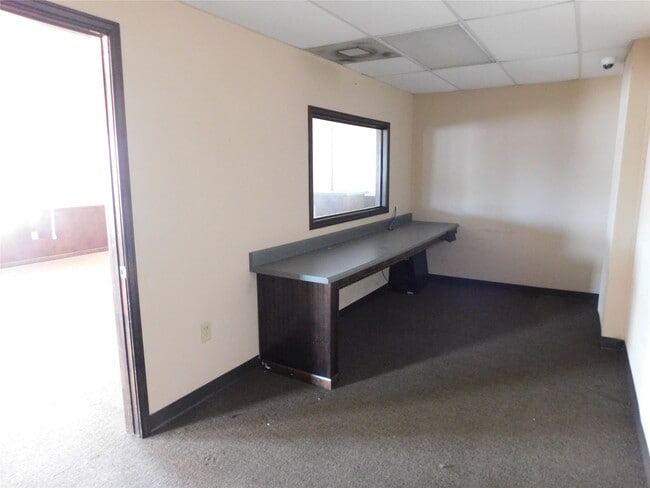 Building Photo - 202 N Mechanic St