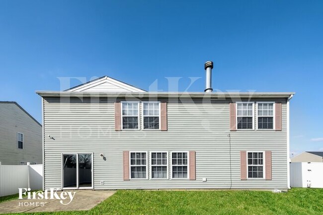 Building Photo - 1605 Howell Dr