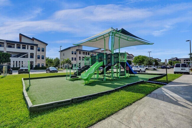 Building Photo - 7855 NW 104th Ave