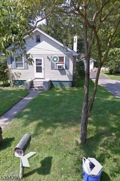 Primary Photo - 192 Riveredge Rd