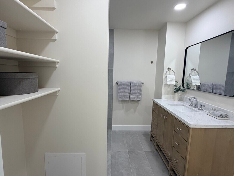 Building Photo - 7745 S 415 E