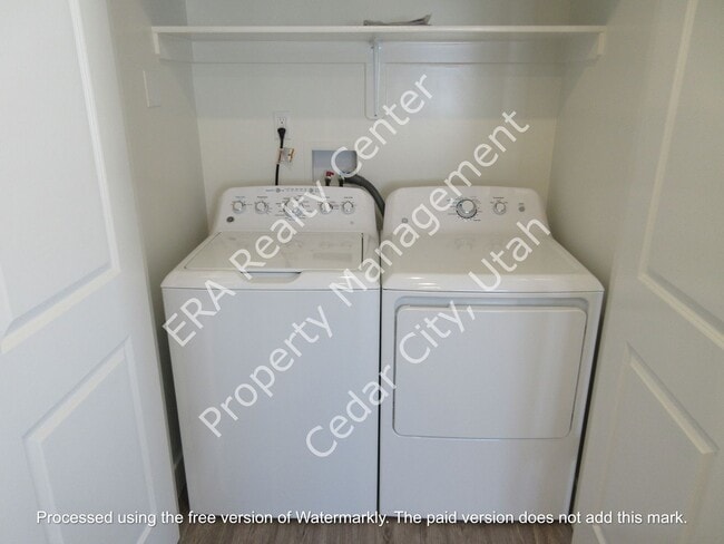 Building Photo - 2258 N 550 W