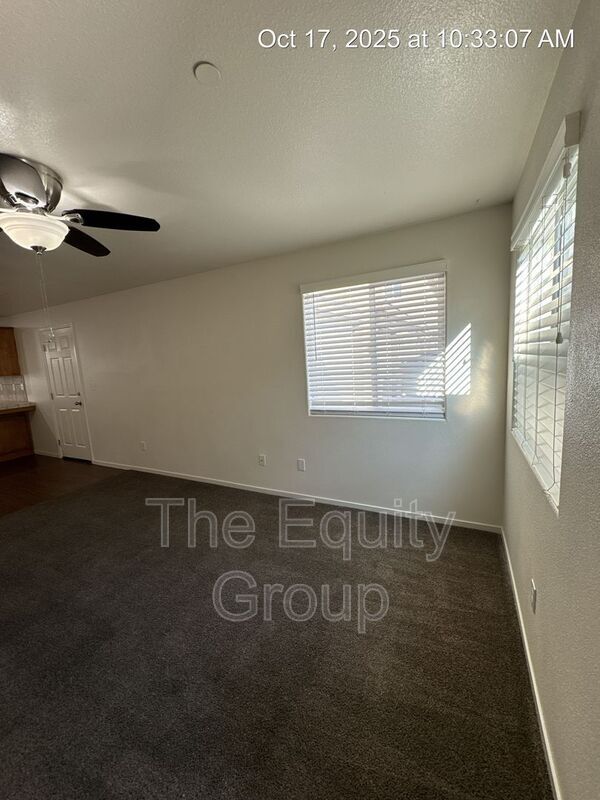 Building Photo - 2220 W Lark Ave
