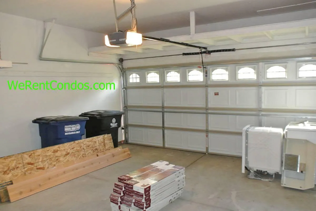 Building Photo - 301 Daniel Ave