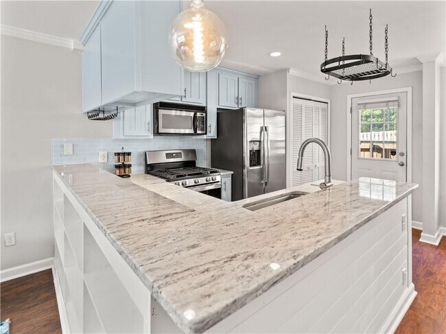 Building Photo - 2232 Dunseath Ave NW