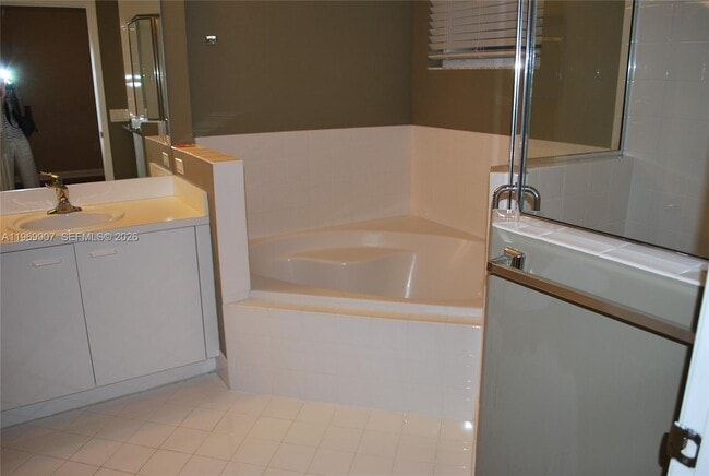 Building Photo - 22200 SW 93rd Pl