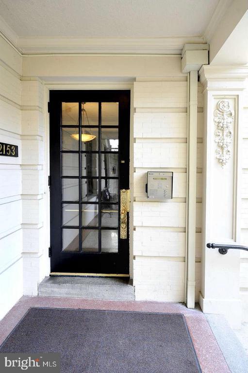 Building Photo - 2153 California St NW