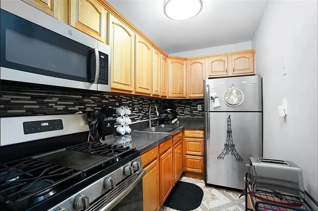 Building Photo - 1655 Flatbush Ave