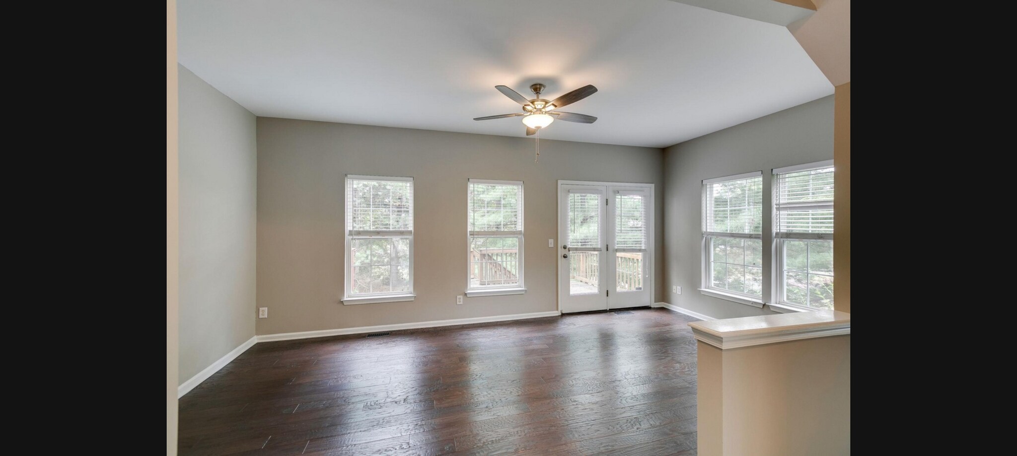 Building Photo - 618 Huffine Manor Cir