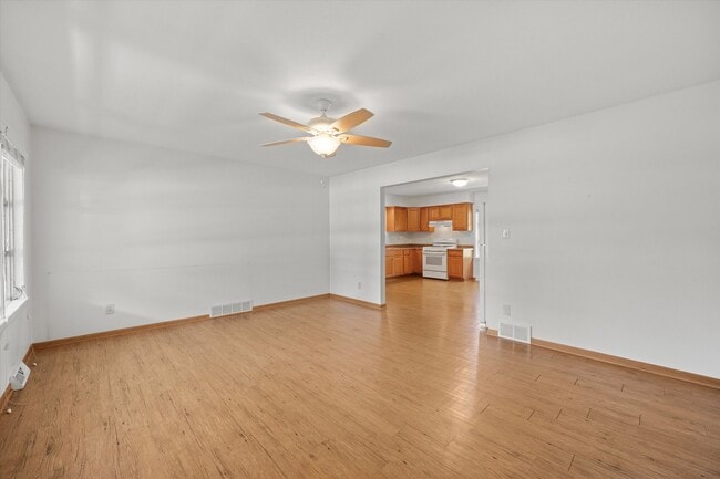 Building Photo - 249 W Nebraska St