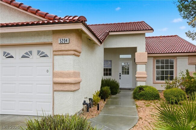 Building Photo - 5204 Elm Grove Dr