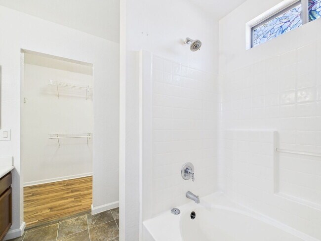 Building Photo - Heartland Ranch Gem