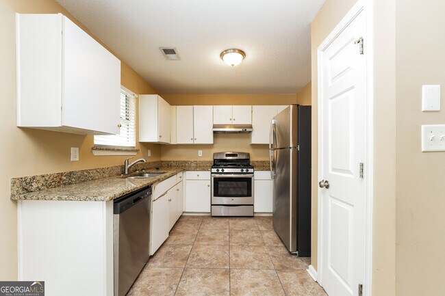Building Photo - 3785 Waldrop Hills Dr