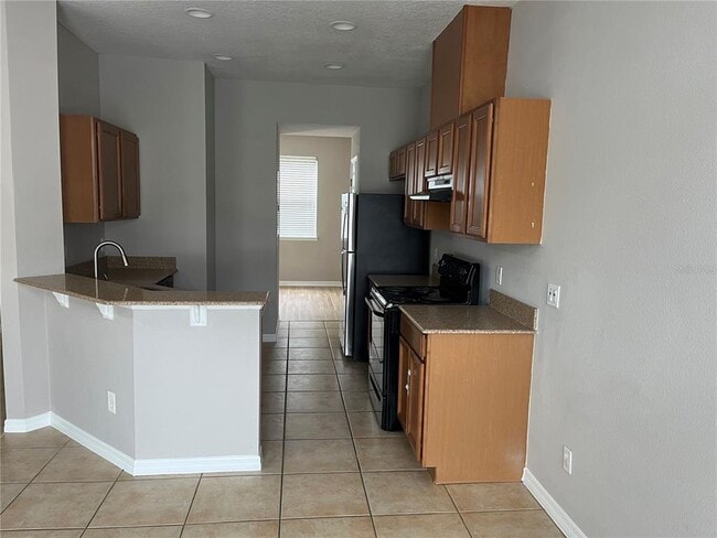 Building Photo - 8921 Newmarket Dr