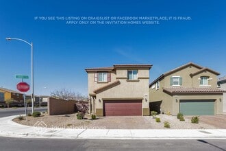 Building Photo - 9291 S Park St