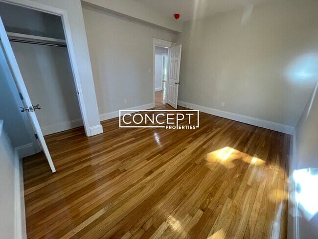 Building Photo - 18 Verrill St