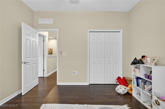 Building Photo - 10825 Alvara Way