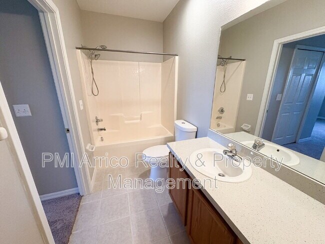 Building Photo - 9529 Newdale Way