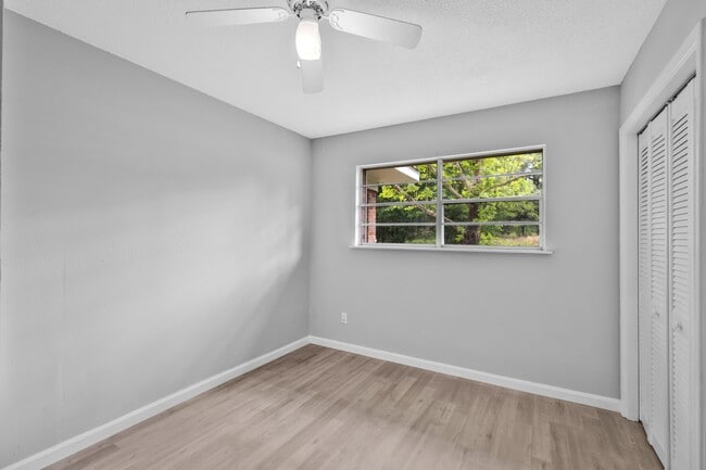 Building Photo - 3105 Scovel Ave