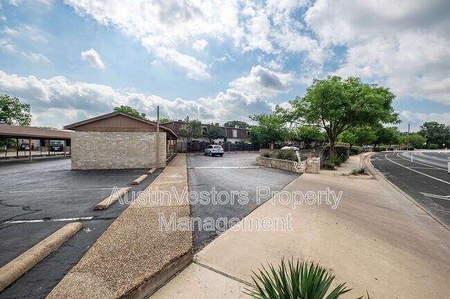 Building Photo - 7801 Shoal Creek Blvd
