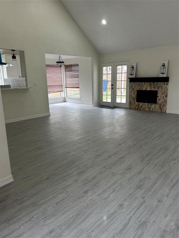 Building Photo - 1531 Rushworth Dr