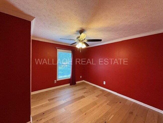 Building Photo - HARDIN VALLEY:  3 BEDROOM, 2.5 BATH IN BRI...