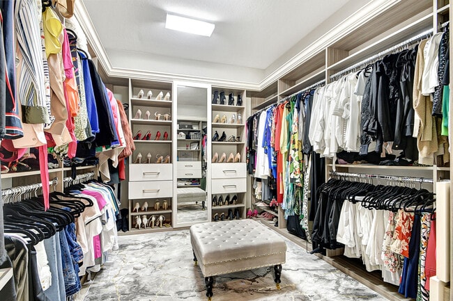 Building Photo - 8952 Cypress Grove Ln